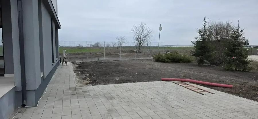 Casa 5 Camere Otopeni | Duplex | Acces Piscina | 800 m Distanta Metrou
