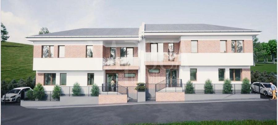 Casa 4 camere de vanzare in Floresti
