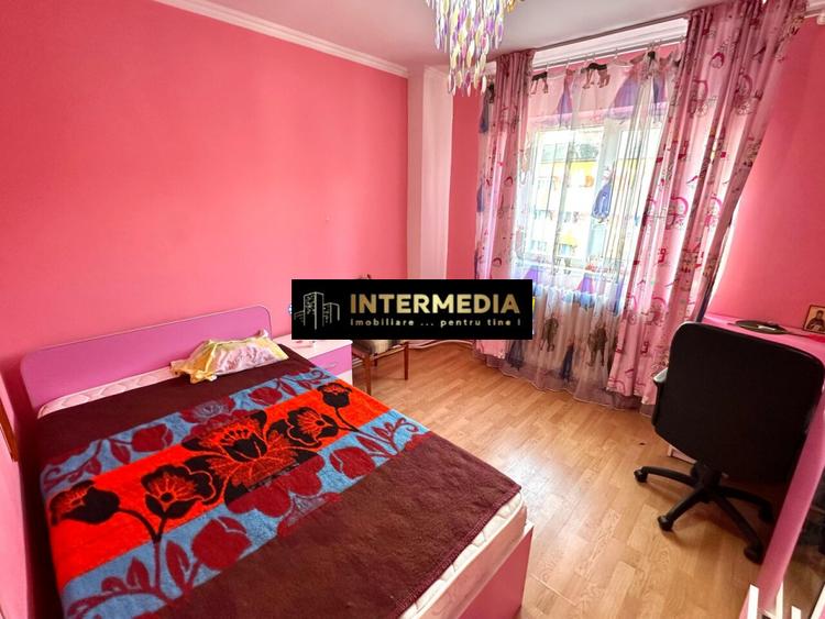 Vanzare Apartament 4 camere Deco CETATE Mercur 2 bai 90 mp cu balcon si pod