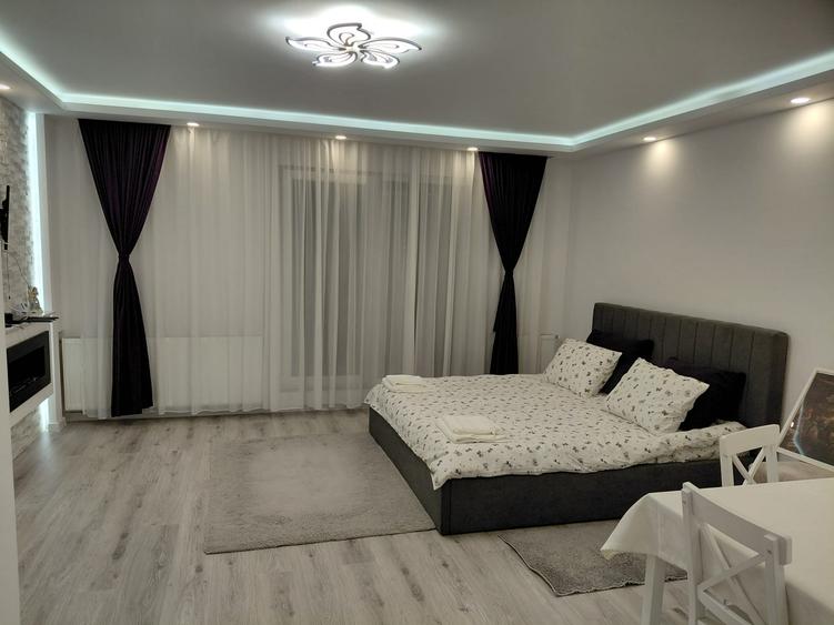 Apartament LUX , o camera/studio , 45mp, parcare, zona Parc Poligon