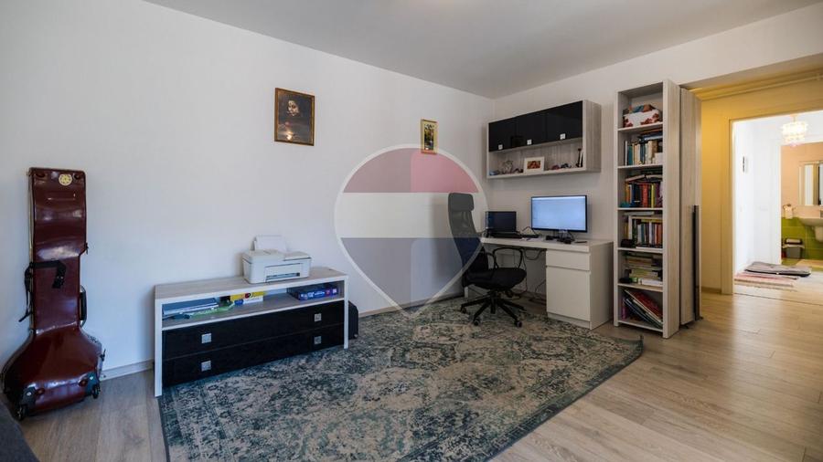 Apartament 3 camere | 75 mp | 2 băi | parcare + boxă | Tractorul