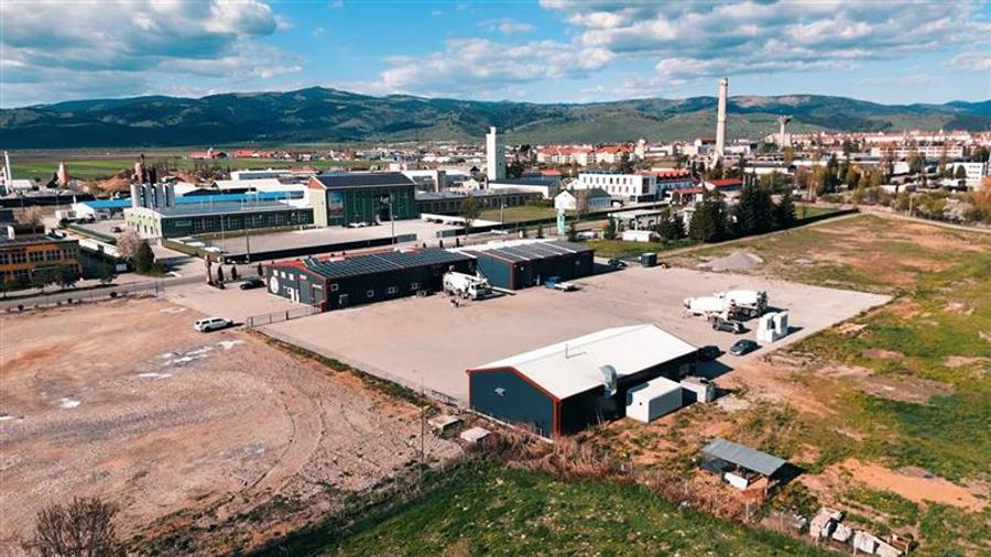 Imobil industrial - service auto complet echipat (Gheorgheni, str. Kossuth Lajos