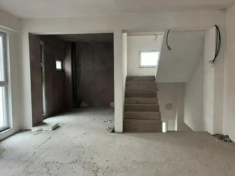 Cladire de vanzare Birouri - Comercial - Air B&B 700 m Metrou Iancului