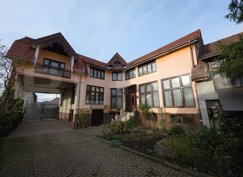 Proprietate generoasă, 10 camere, 750 mp, zona Unirea