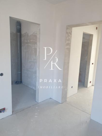 Casa tip duplex semifinisata, garaj, complex privat, zona strazii Stadionului