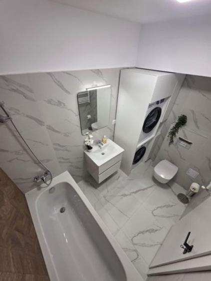 APARTAMENT 2 CAMERE SMART LUJERULUI LOC DE PARCARE VEDERE PARC LINIEI