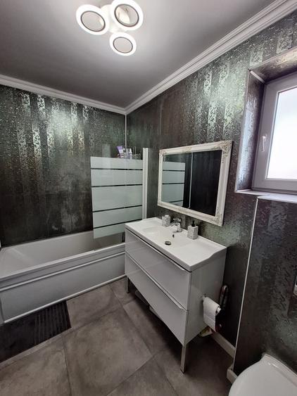 Casa in duplex, P+1+pod, 127 mp., teren 270 mp., mobilata, centrala termica gaz