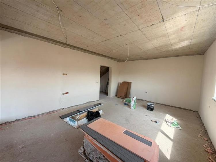 Duplex de vanzare, toate utilitatile, incalzire in pardoseala, Izvor, Brasov