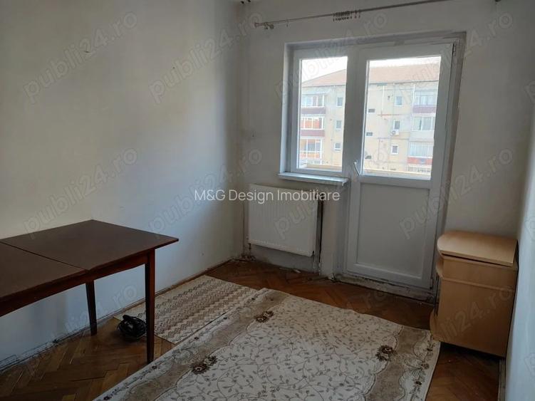 4 cam decomandat etaj 3din4 Girocului centrala proprie negociabil - 7