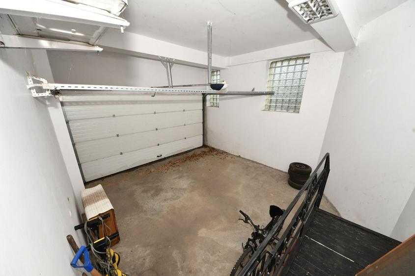 Vila spatioasa, pretabil pentru locuit/clinica, zona Micro 17 – Galati