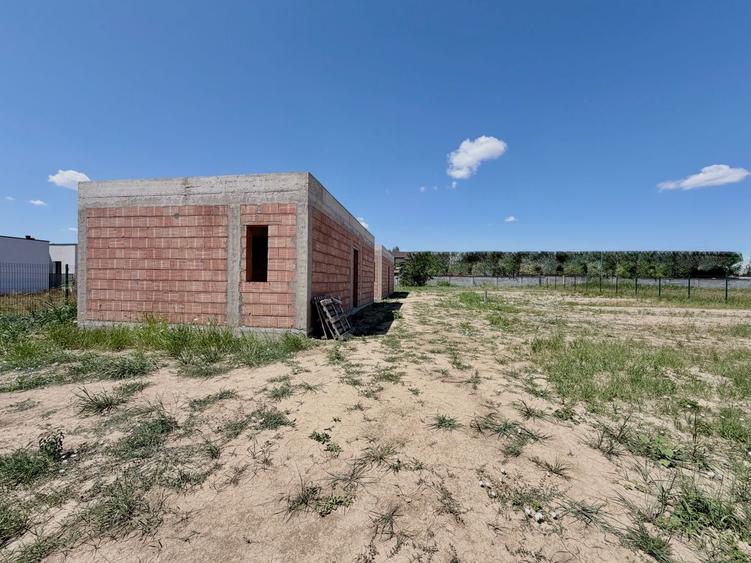 TEREN CU AC- CONSTRUIRE UNITATI DE CAZARE SEPARATE