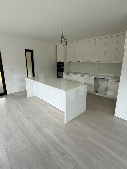 Casa de vanzare, 200 mp + teren de 1.200 mp - Unirea