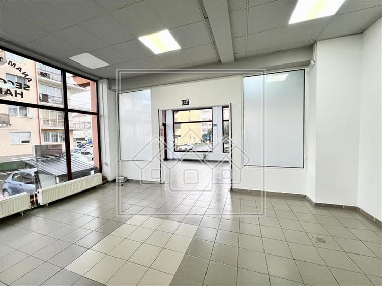 Spatiu comercial cu vitrina la strada - 177 mp - finisat la cheie - 3