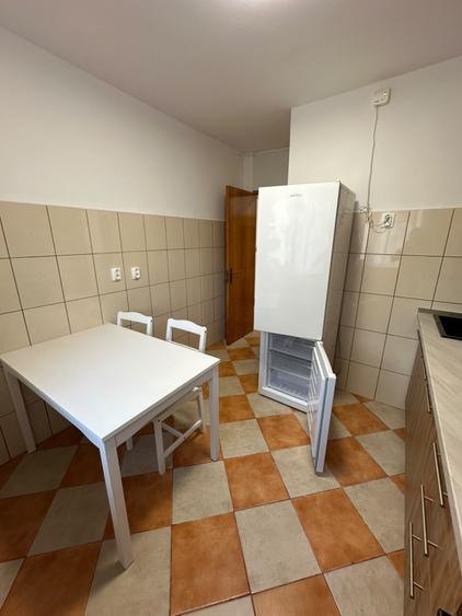 Dristor - Metrou - 3 Camere - 2 Băi - Prima Chirie - Bloc Reabilitat