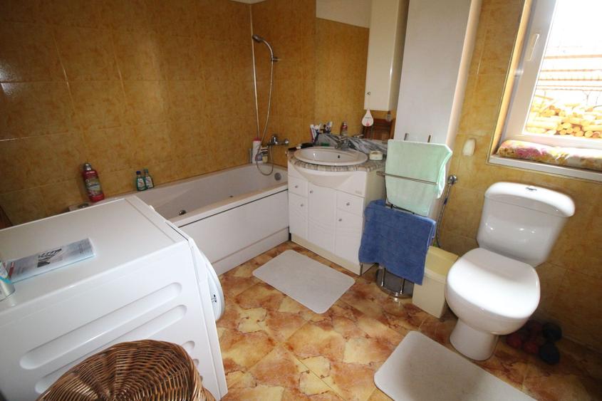 CASA CU MULTIPLE DESTINATII