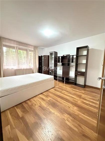 Inchiriere garsoniera in bloc de apartamente,Centrul Civic,decomandata - 8