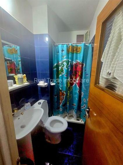 Apartament 3 camere, 2 bai, 2 balcoane, etaj intermediar zona Noua - 7
