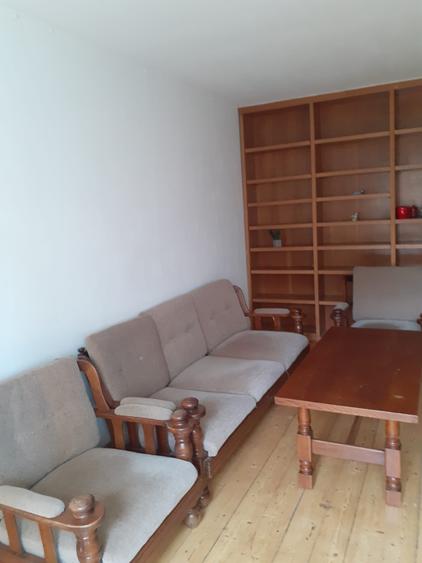 Iancului,Metrou, 3 camere, DECOMANDAT,2 GRUPURI SANITARE,STRADAL,2AC, 80MP