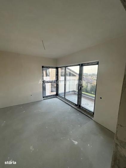Unitate duplex l 143 mp utli l curte l panorama l Andrei Muresanu - 6