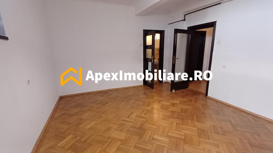 Birouri de închiriat Victoriei–Moxa, București | 40 mp, 2 camere