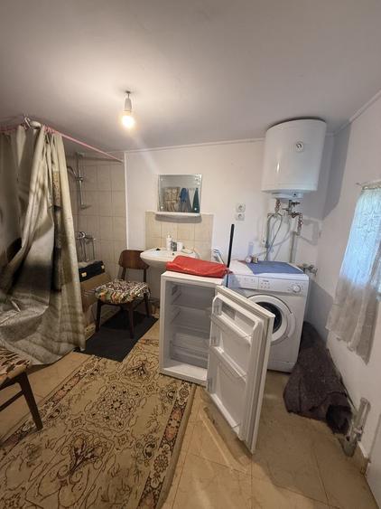 Casă + anexă și teren intravilan 813 mp cu toate utilitățile !