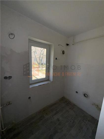 Apartament 2 camere cf 2 decomandat zona Spiru Haret