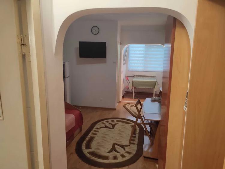 Apartament cu 1 camera, decomandat, zona Baza 3- Carrefour Felicia