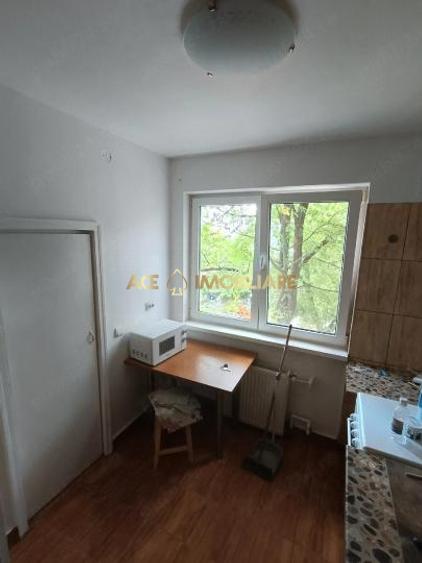3 Camere de vanzare | Crangasi | Metrou | Nemobilat | Cash | Credit