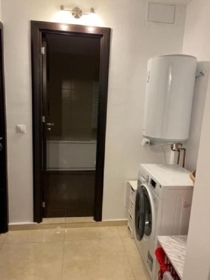 Pozitionat excelent,. direct proprietar (fara comision) , complet renovat, lux