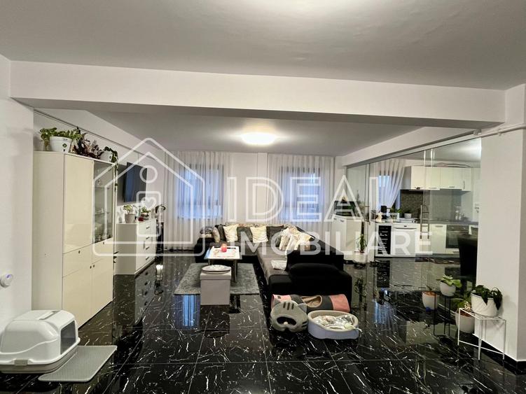 Penthouse cu 4 camere si terasa, complet Mobilat, zona Doamna Stanca
