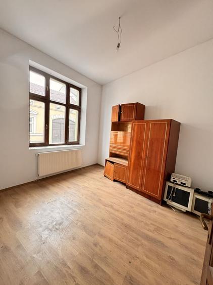 Spațiu comercial de închiriat – Ultracentral, Oradea – 203 mp utili –