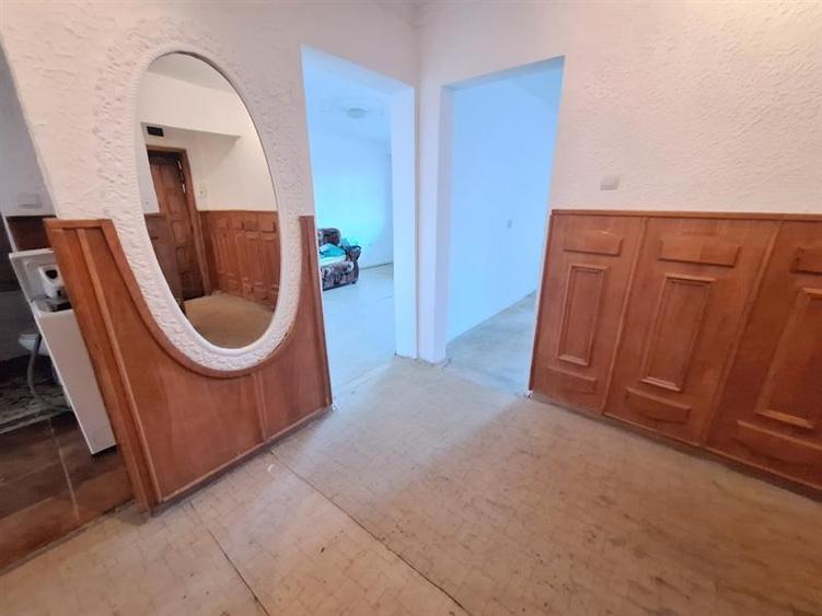 Apartament 3 camere decomandat zona Narcisa