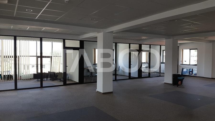 Cladire moderna cu teren 890 mp P+2E+ET birouri si spatiu comercial