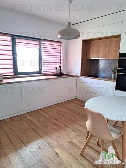Resedinta Moderna  Ansamblu Tip Boutique /Gata de Mutare
