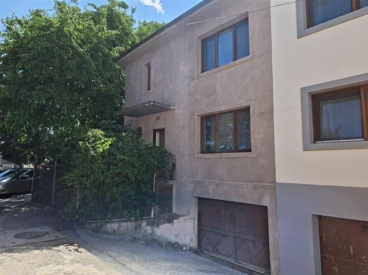 CASA /VILA str. Ana Ipatescu