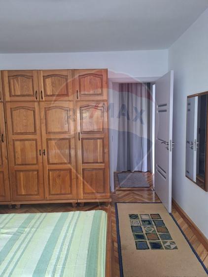 Apartament cu 2 camere de inchiriat in zona Vlaicu