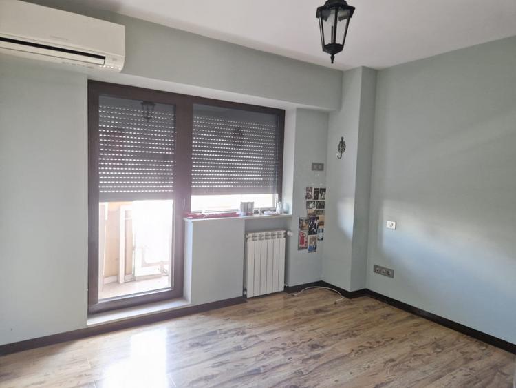 Apartament 3 cam, transformat in 4 camere, Piata Victoriei