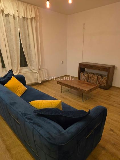 3/4 din casa Lisabona 7, curte si garaj de inchiriat - 12