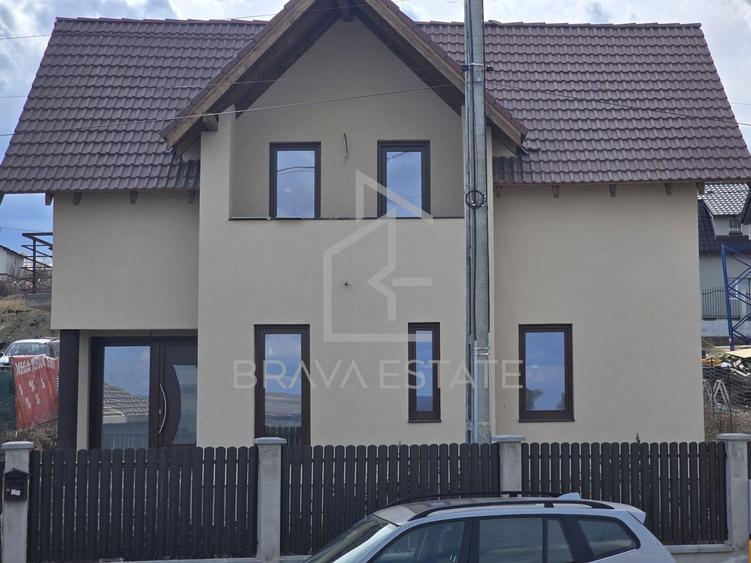 Casa 145 mp, 2 balcoane, zona Câmpenești
