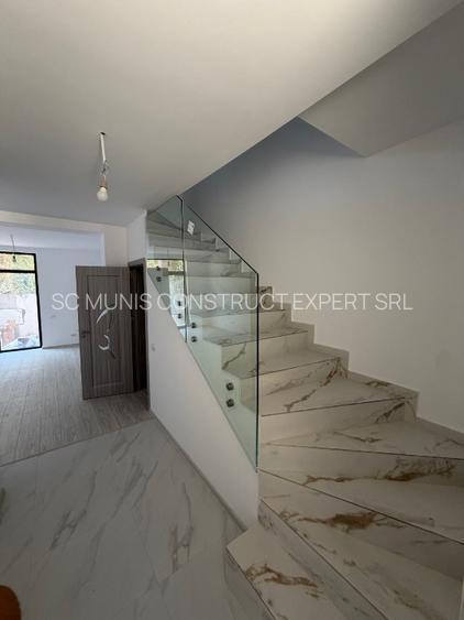 Ansamblu de Vile Moderne in Rosu, Chiajna | Case noi, finisaje Premium  - 7
