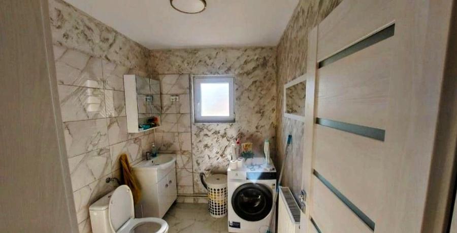 Casa individuală P+M, zonă liniștită, în Vatra veche a satului
