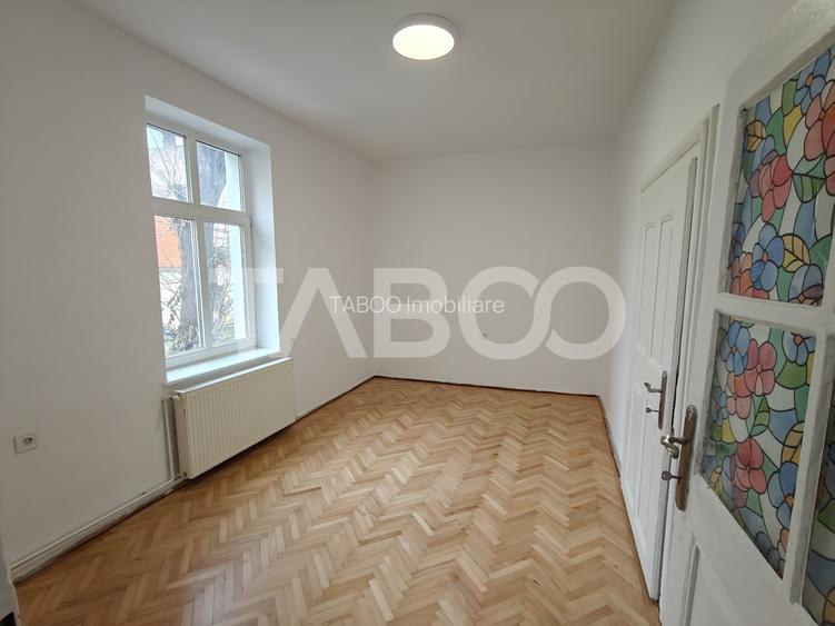 Apartament 2 camere de inchiriat - Str Alexandru Xenopol - comision 0 - 4