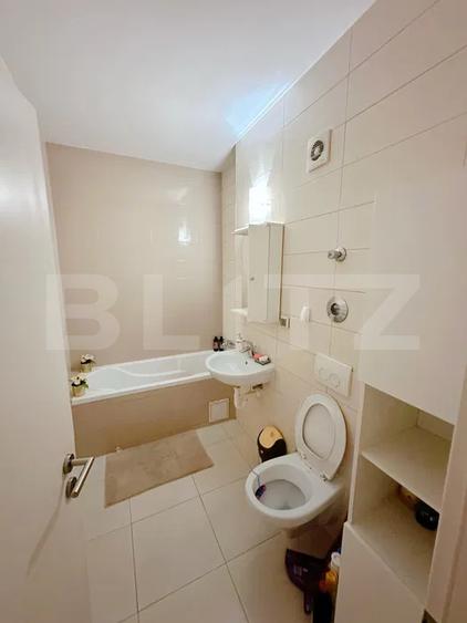Garsonierăa de vanzare, 40 mp, zona Avantgarden
