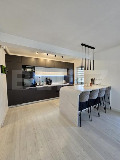 Penthouse de vanzare, 120 mp + 60 mp terasa, zona Unirii