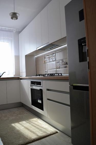 Apartament 2 camere + parcare - de vânzare