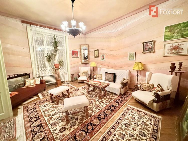 COMISION 0% Apartament cu 4 camere in cladire istorica - Piata Maria