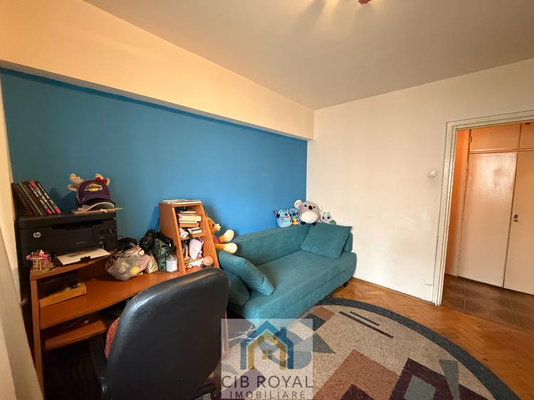 Vanzare apartament 4 camere Calea Mosilor
