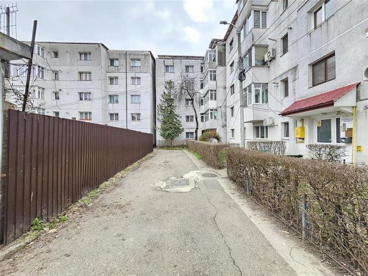 Zona CORA, Teren intravilan 365 mp
