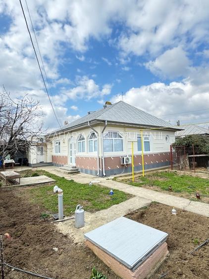 Casa renovata cu 1.052 mp teren, SASCUT,  jud. Bacau - 20