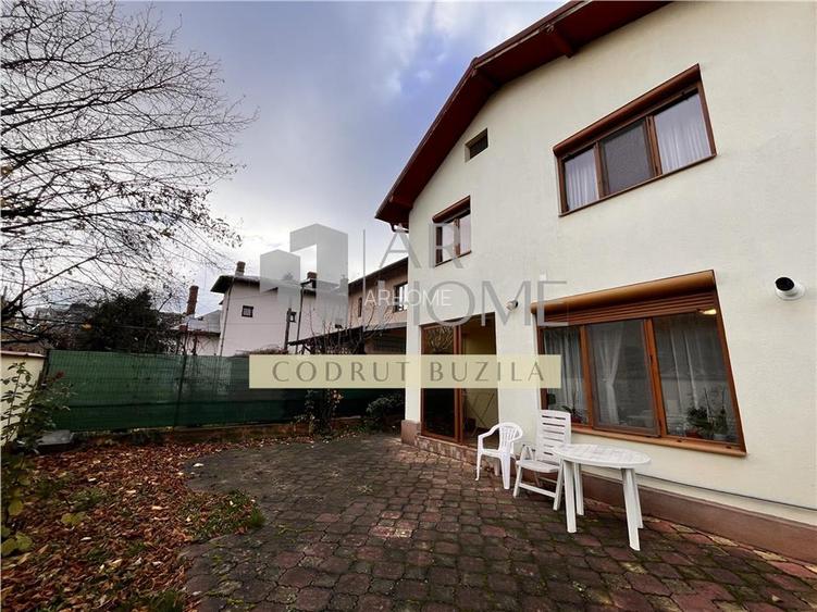 Casa 5 camere,  Ploiesti,  zona Bd. Castanilor - 23